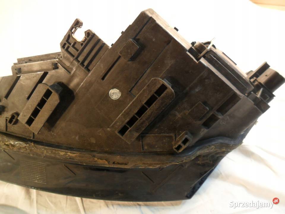 Audi Q5 8R reflektor prawy przedni lampa prawa wielkopolskie sprzedam