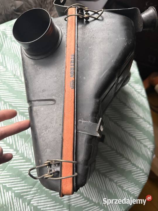 Obudowa filtra powietrza BMW e28 e24 śląskie Mszana