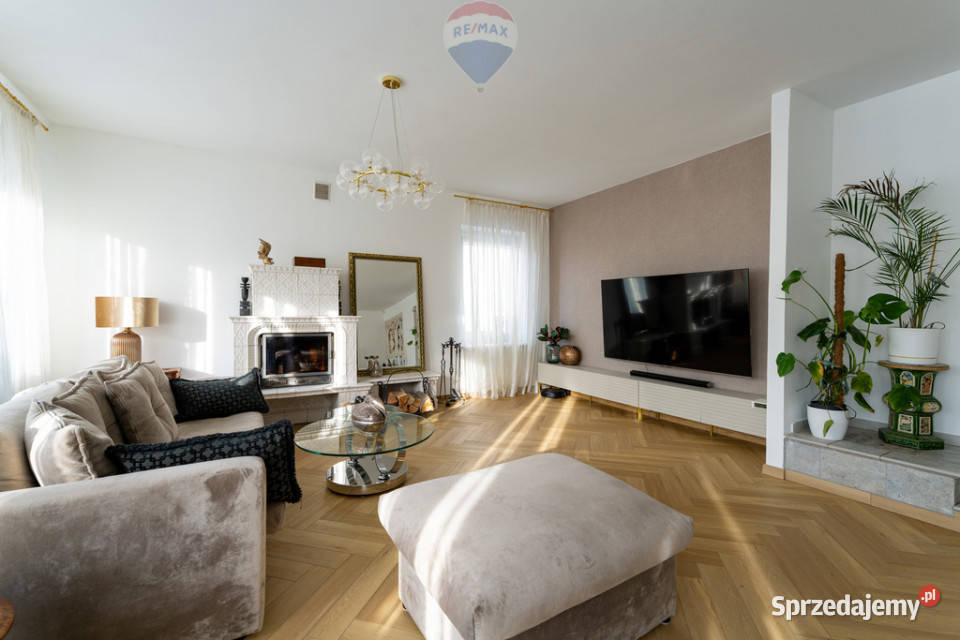 DWA DOMY Z WIELKIM POTENCJAŁEM W UROKLIWYM Otwock