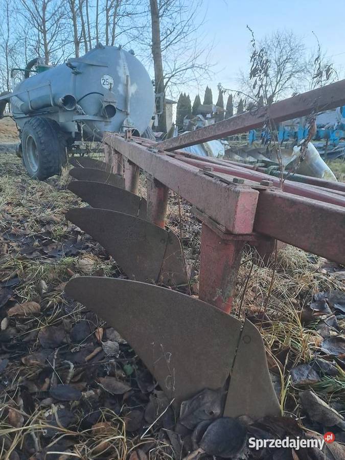 Pługi 5skibowe Lechia Puchaczów Chłaniówek