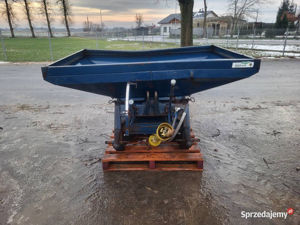 Rozsiewacz do nawozu Bogballe 800 1000 w stanie nieuszkodzony Wąbrzeźno sprzedam