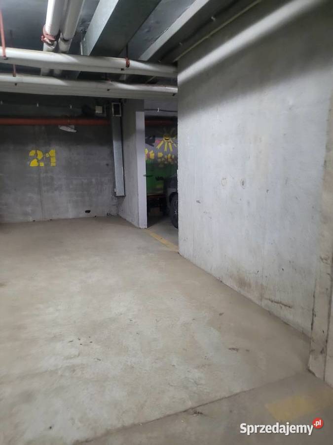Sprzedam miejsce postojowe Naramowicka 203 Poznań