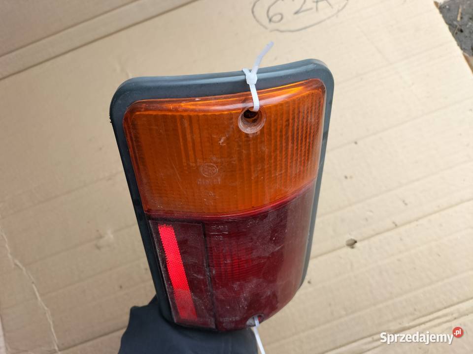 FIAT 126P 126 P ELEGANT MALUCH LAMPA TYŁ TYLNA prawe Lampy tylne lubelskie