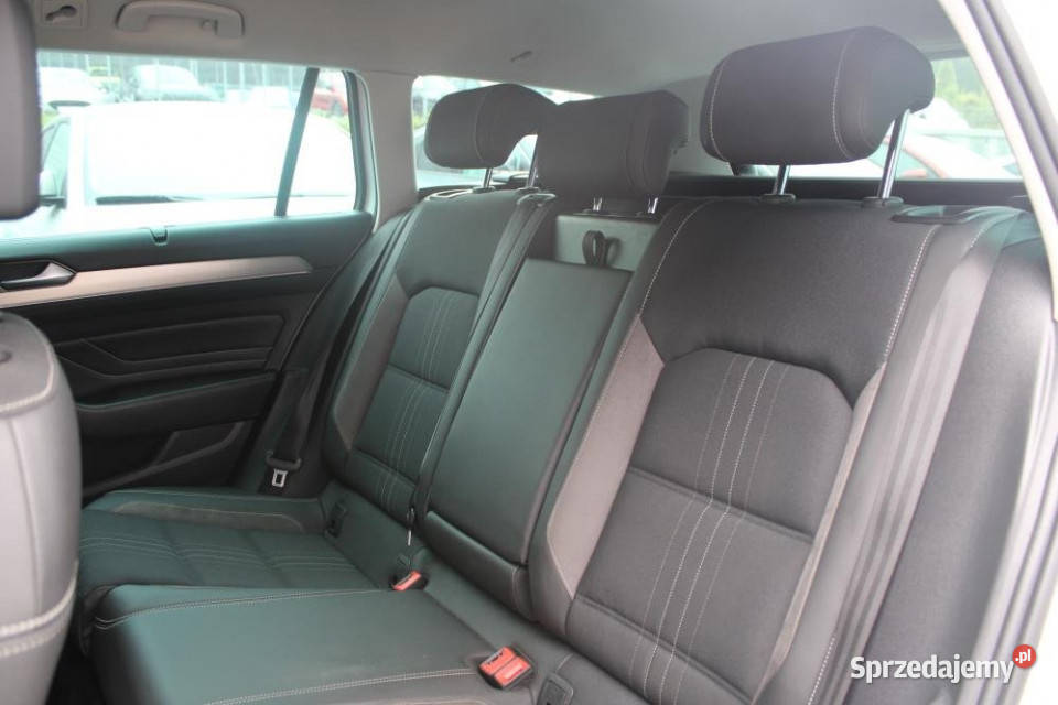 Volkswagen Passat 2021r IQ Light Hak AAC małopolskie