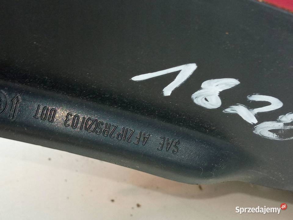 LAMPA TYŁ PRAWA KOMBI Volvo V50 I 20042012