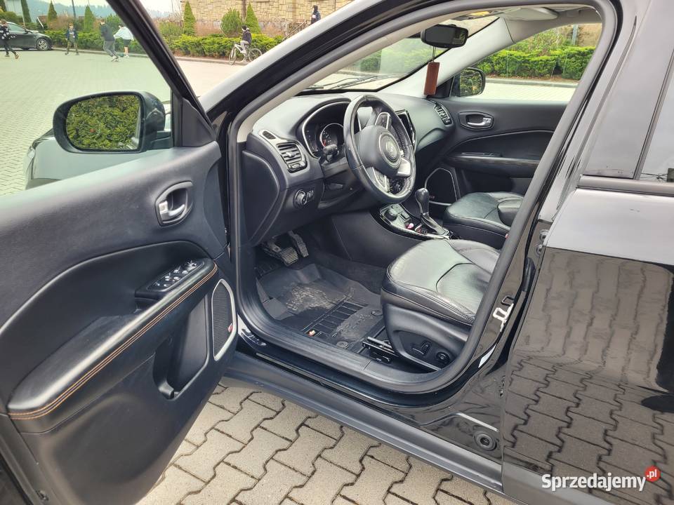 eep Compass 4X4 24 benzyna Limited 89000km Nowy Sącz