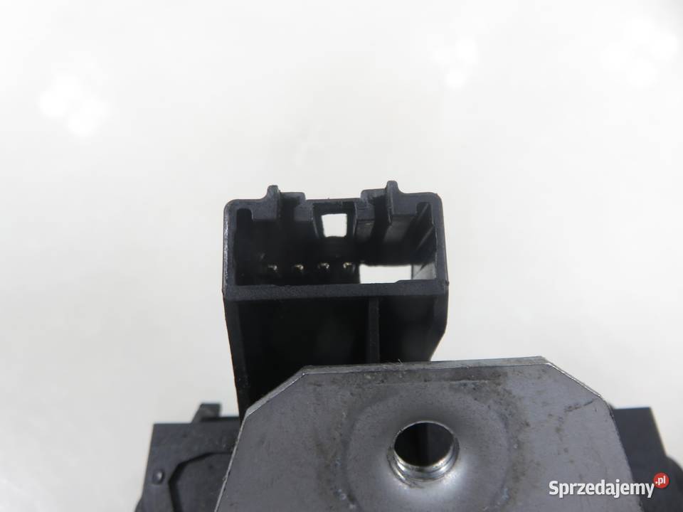 ZAMEK KLAPY FORD FOCUS MK3 III 8M51R442A66DC