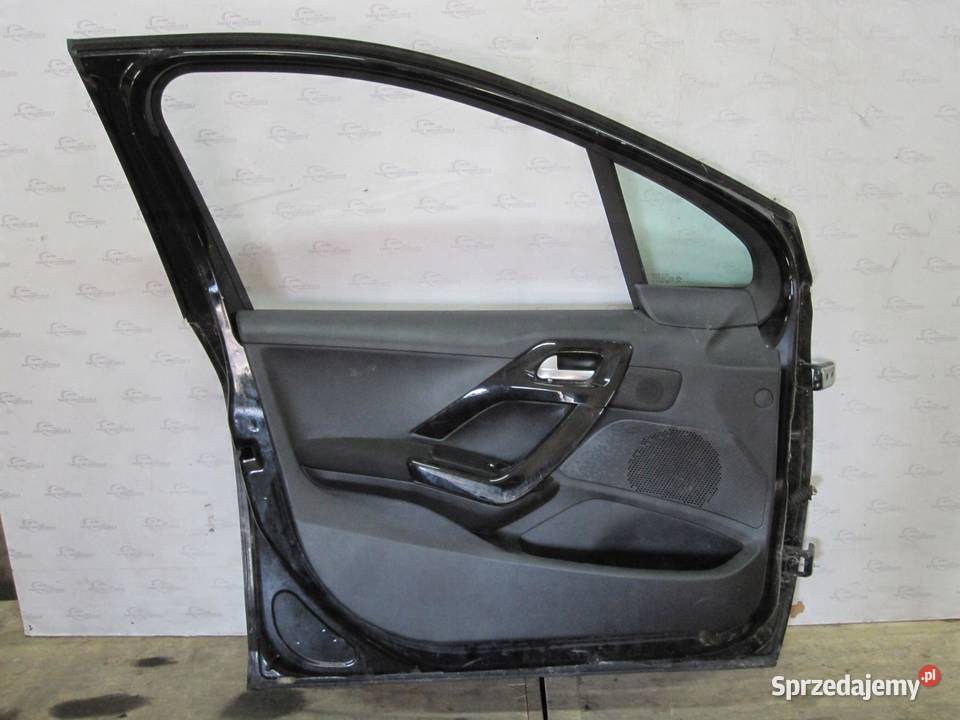 PEUGEOT 208 I 12r drzwi lewy przód