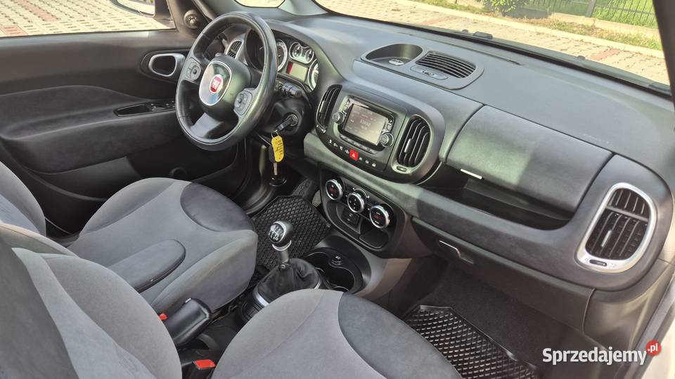 FIAT 500L 14 95 OPŁACONY bogata wersja Rzeszów