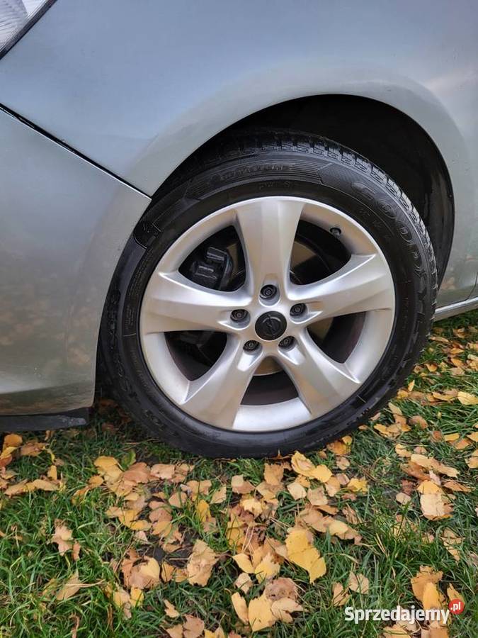 Opel Astra J IV BOGATE WYPSAŻENIE światła przeciwmgielne łódzkie