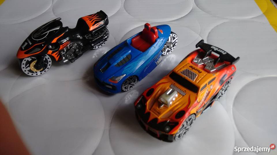 Autka wyścigowe 361