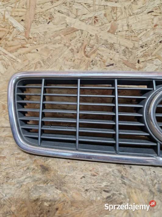 Grill atrapa chłodnicy audi S4 b5 8d0853651G