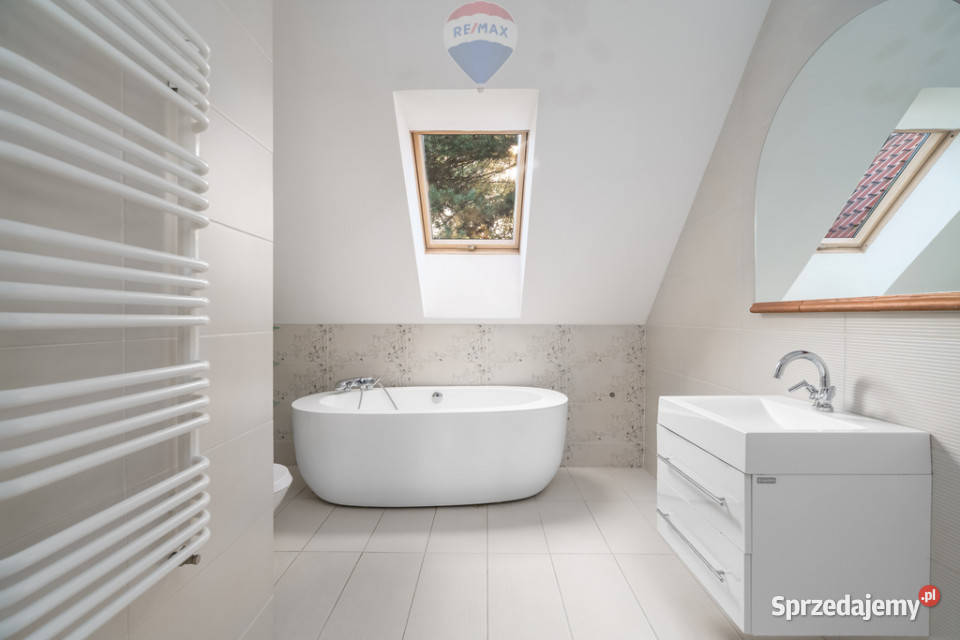 Pół bliżniaka na zamkniętym mini osiedlu taras Bobrowiec