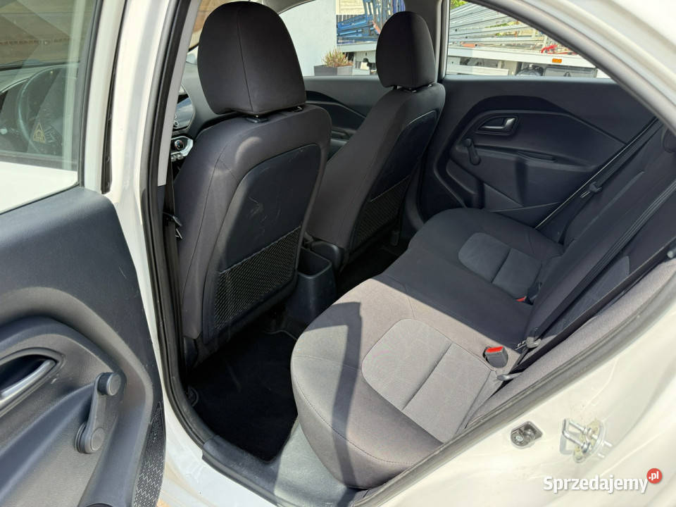 Kia Rio 16r benzyna zadbana bezwypadkowa z wspomaganie kierownicy