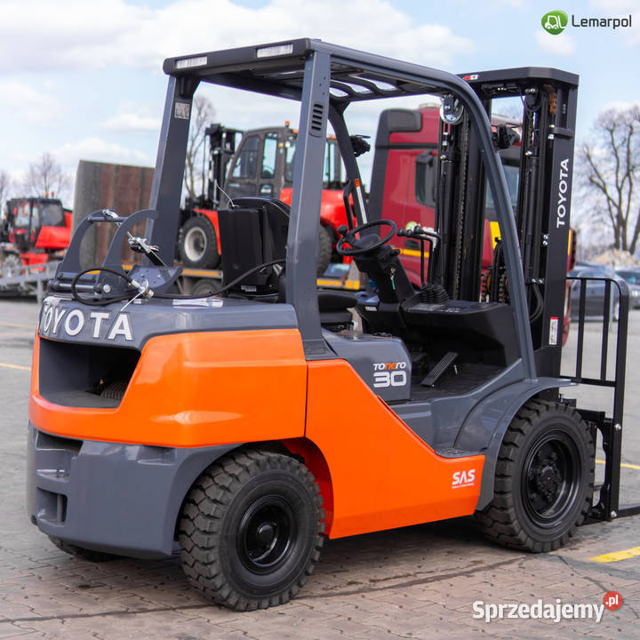 NOWY wózek widłowy TOYOTA 02-8FGF30