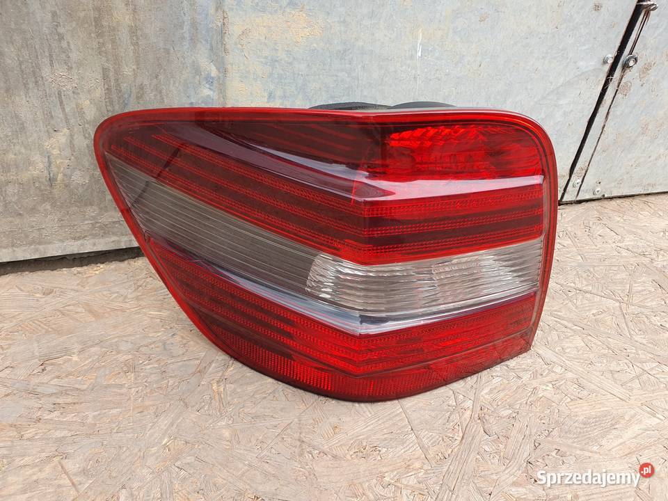 MERCEDES ML W164 LAMPA LEWA TYLNA LEWY TYŁ Międzychód sprzedam