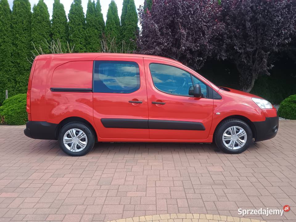 Peugeot Partner II LONG 2011r 16d 90 5osób 90KM