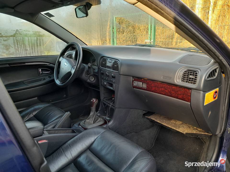Volvo V40 18 benzyna 116 2003r Lift z de kombi światła przeciwmgielne wielkopolskie