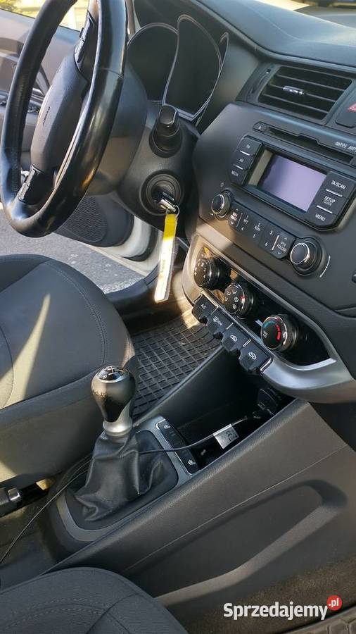Sprzedam kia rio 2014 benz 85 autoalarm Świdnik