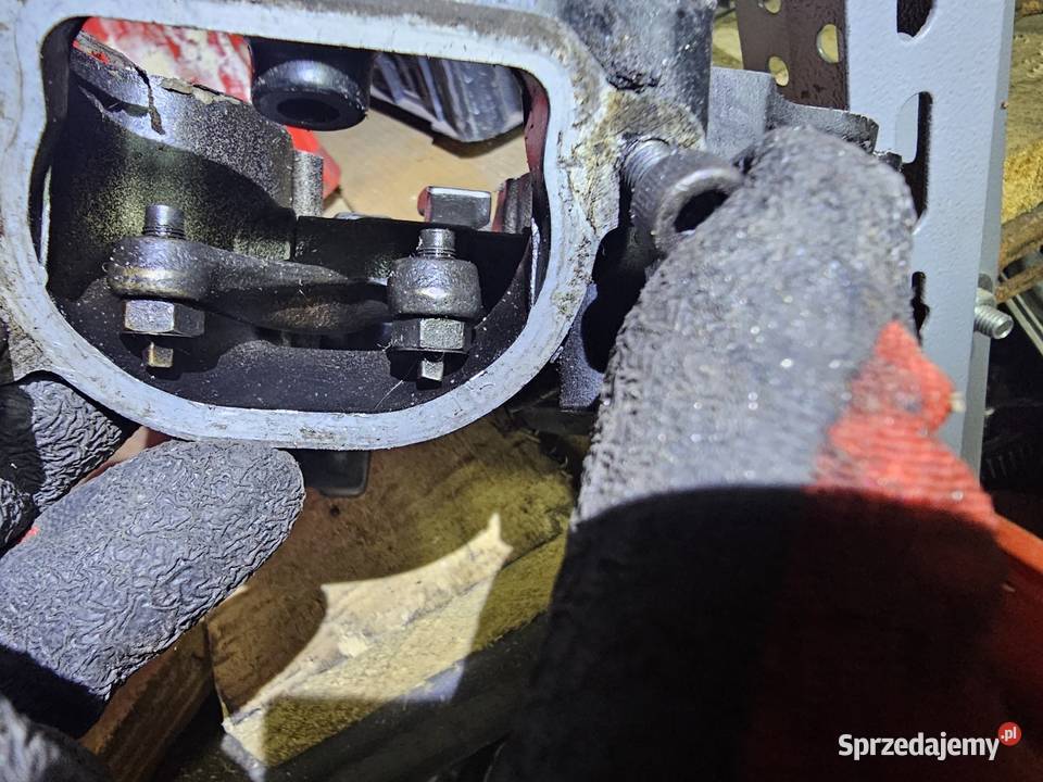 Suzuki DR 250 pokrywa głowicy koniki popychacze Jelenia Góra sprzedam