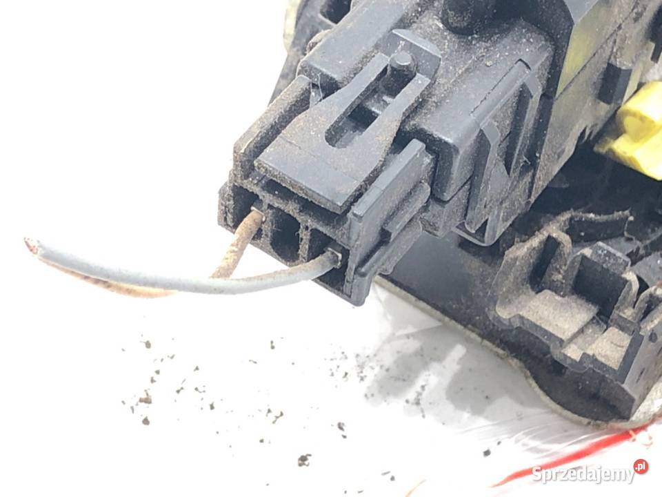 ZAMEK DRZWI LEWY PRZÓD DACIA DOKKER Hatchback sprzedam