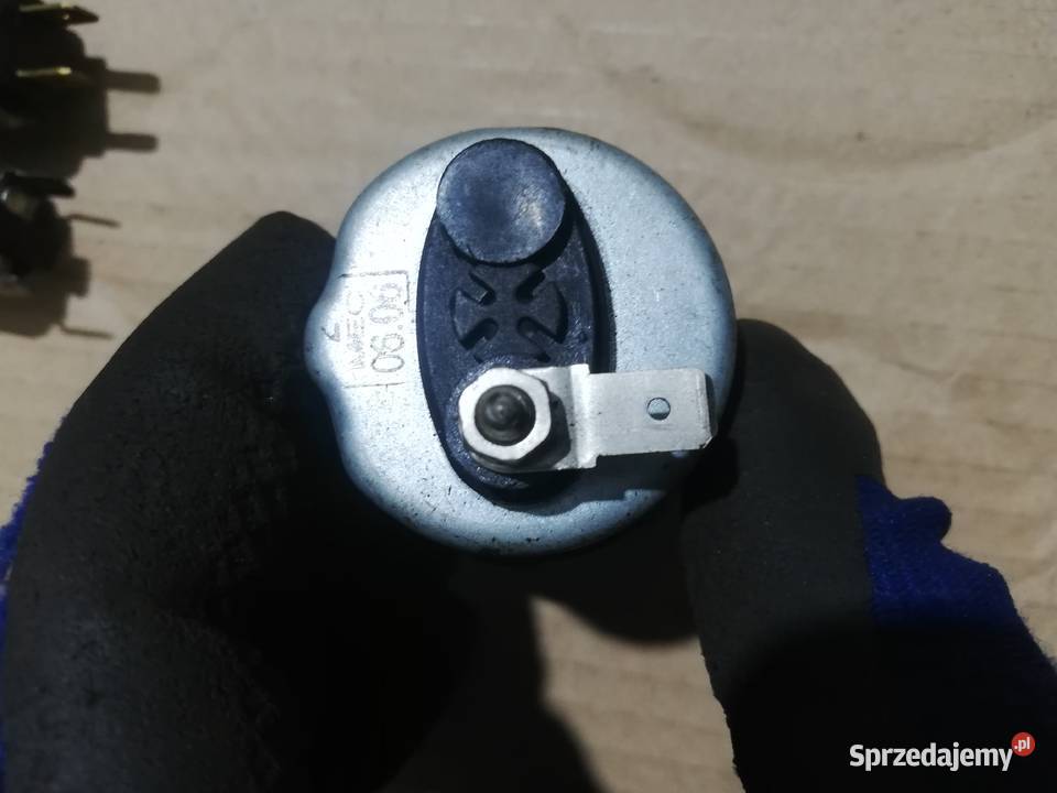 Czujnik ciśnienia oleju nowy Dąbie