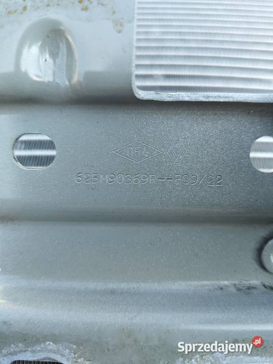 Renault Trafic IV mocowanie błotnika lewy przód Środa Wielkopolska