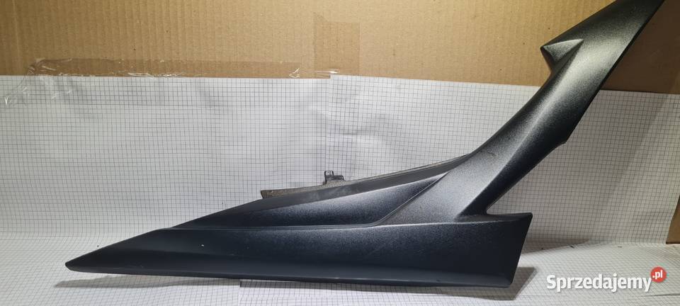 Suzuki GSR 600 wypełnienie lewe plastik OEM Warszawa