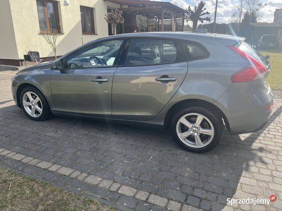 Volvo V40 II 2018 20 D2 120 Wronki