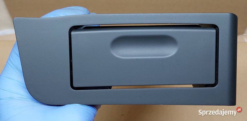 POPIELNICZKA DRZWI LEWY TYŁ CZARNA BMW E60 E61 osobowe Mielęcin