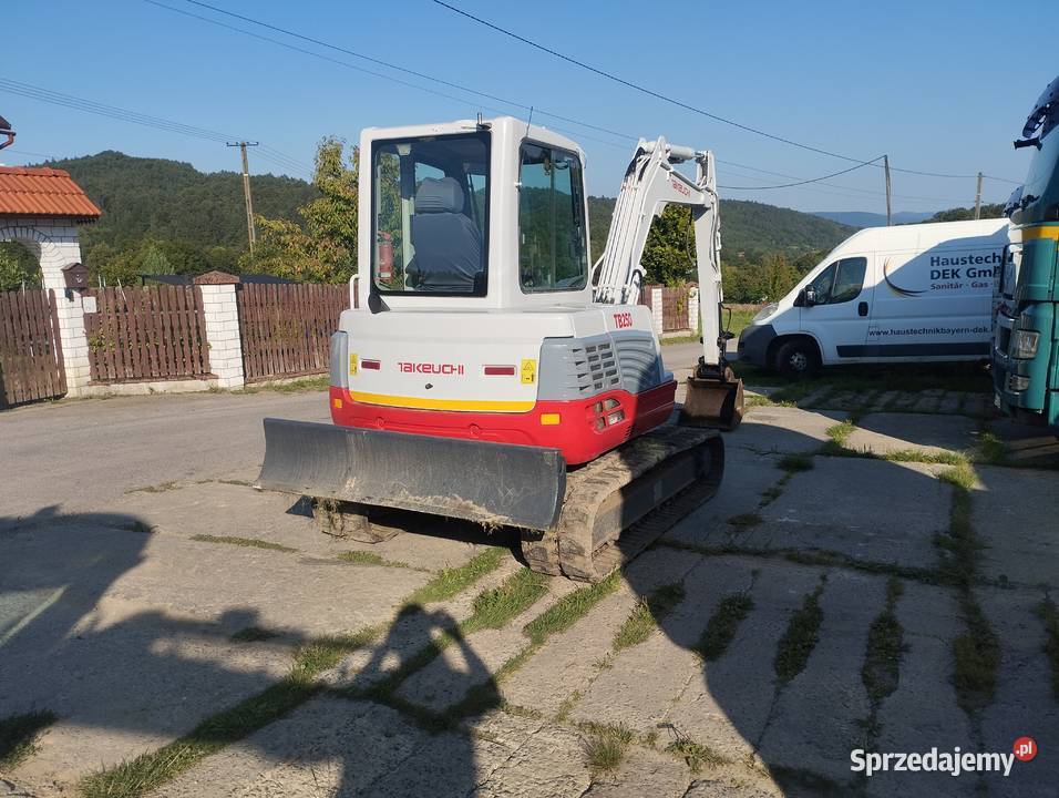 minikoparka takeuchi tb 250 5 ton kubota jcb cat Rok produkcji 2011 Sucha Beskidzka