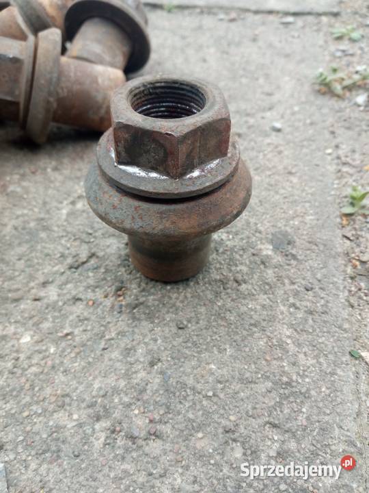 Nakrętka koła z tulejką do felg aluminiowych na Pajęczno