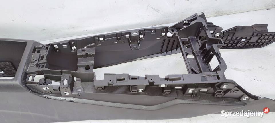 TUNEL ŚRODKOWY AUDI A4 B9 A5 8W 8W1863241A Tapicerki samochodowe śląskie Przystajń
