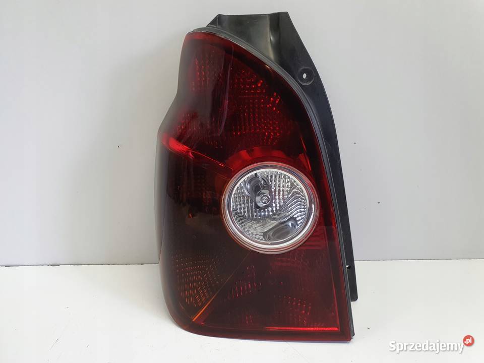 Hyundai Terracan 0104r TYLNIA TYLNA LAMPA LEWA osobowe Rudka