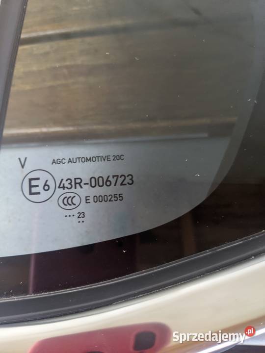 Posiadam na sprzedaż Opel Corsa F szyba tył lewa