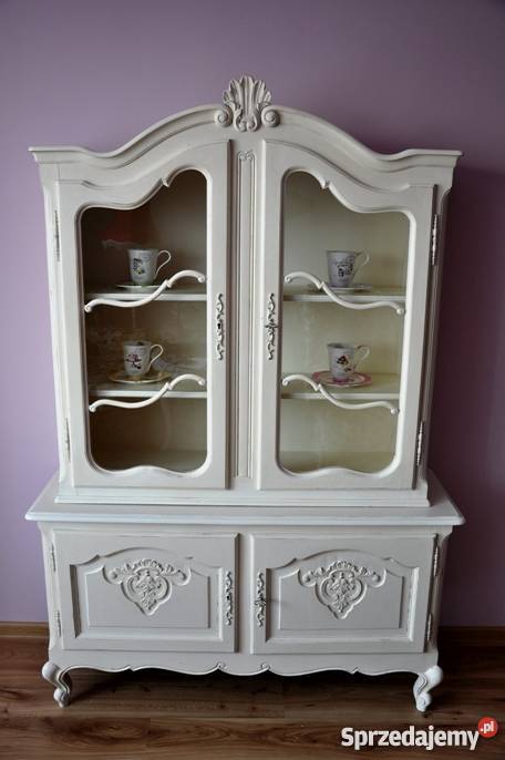 Witryna ludwikowska shabby chic malowana kolor e
