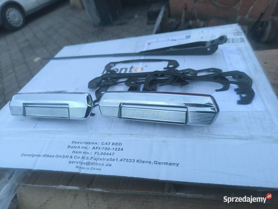 Fiat 125p klamka tyl lewa prawa