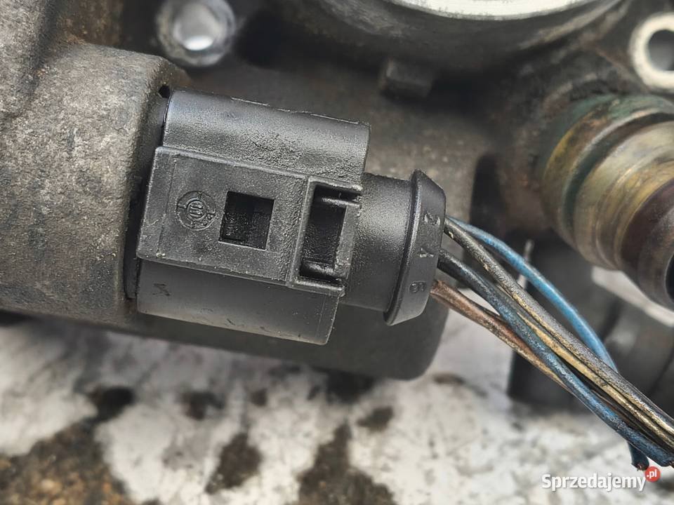 PRZEPUSTNICA Opel Vectra C 18 16V 55562380 Motoryzacja Chełm sprzedam