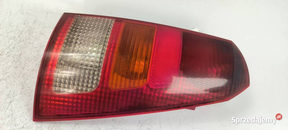 LAMPA LEWA TYŁ FORD FOCUS MK1 Lipno