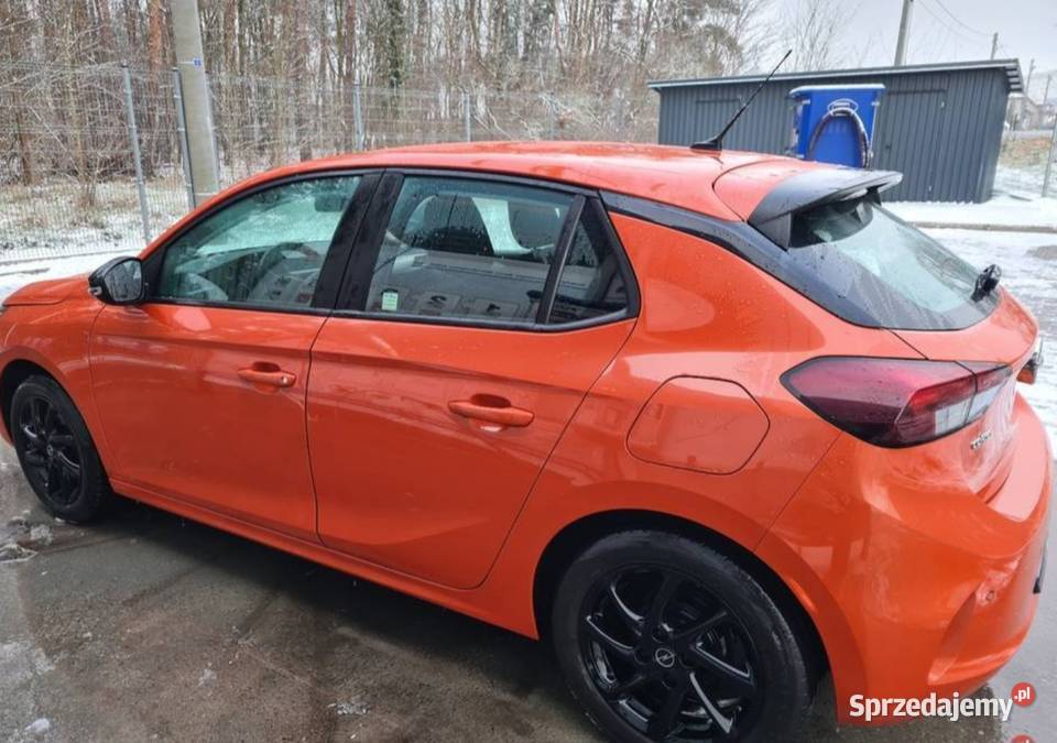 Opel Corsa F salon polska
