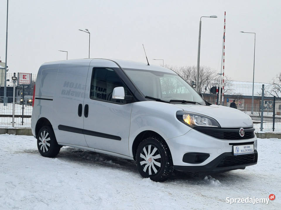Fiat Doblo 3Osobowy 91 16 JTD 105 Navi PDC
