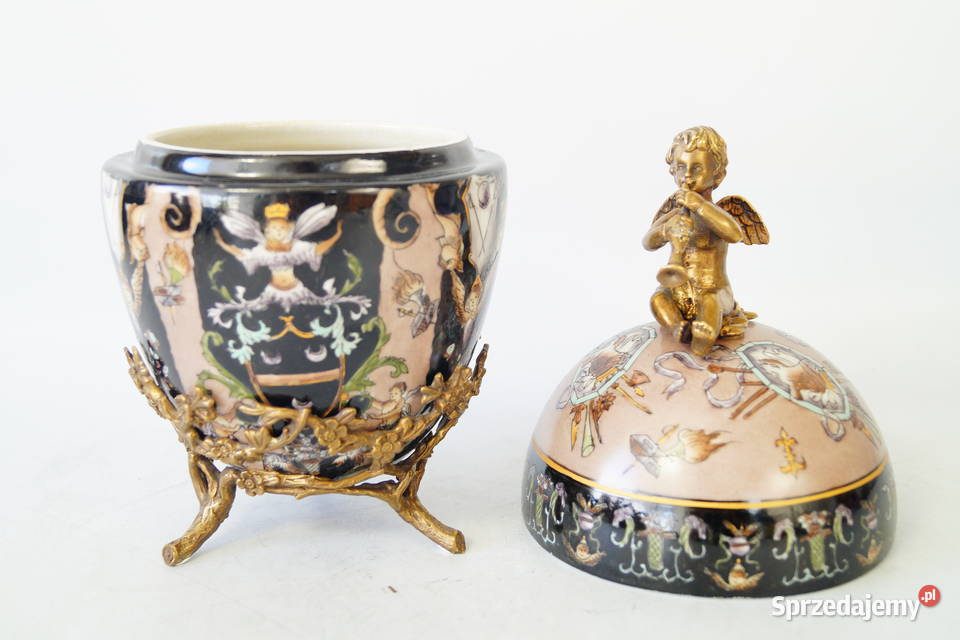 Porcelanowe czarne jajo porcelana z brązem Antyki wielkopolskie Gizałki