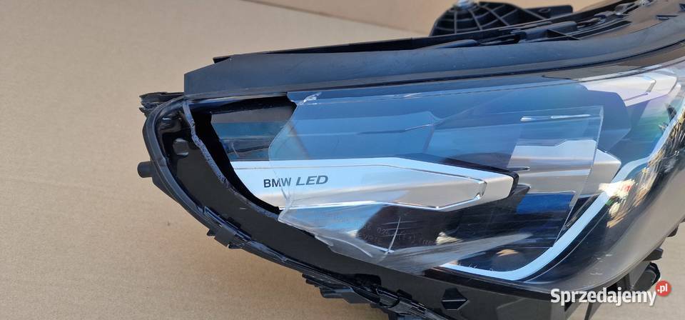 BMW 5 G60 G61 REFLEKTOR LAMPA FULL LED PRAWA Bieleń