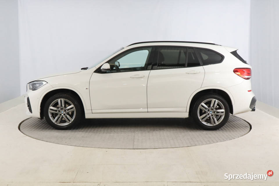 BMW X1 sDrive18i Rok produkcji 2021 Radom