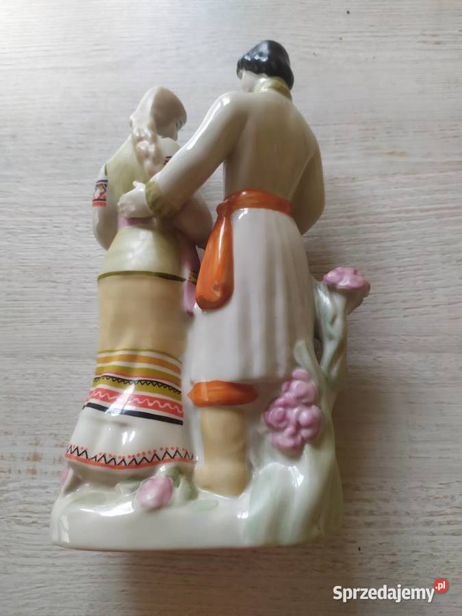 Figurka porcelanowa ukraińskiej pary Pierwsza Skierniewice sprzedam
