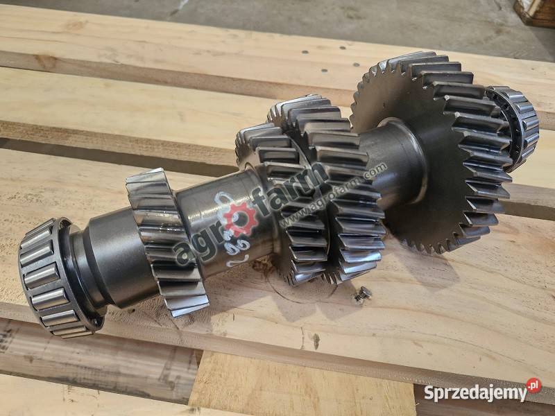 Wałek Valtra C100 C110 C120 C90 M120 XM130 Byków