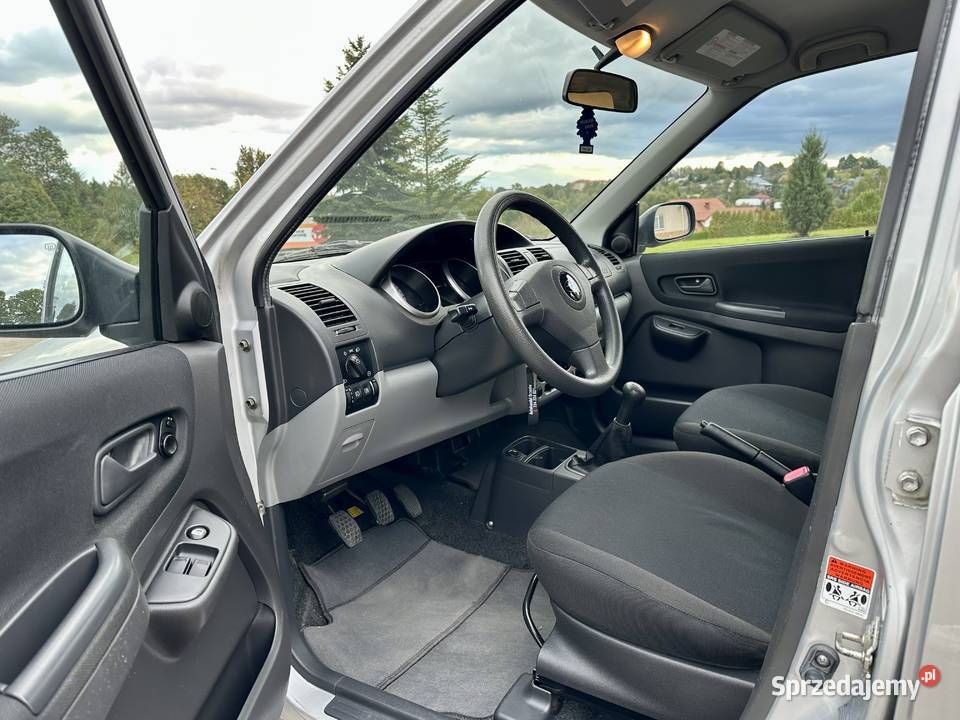 Suzuki Ignis 4x4 Benzyna Rok produkcji 2006 sprzedam