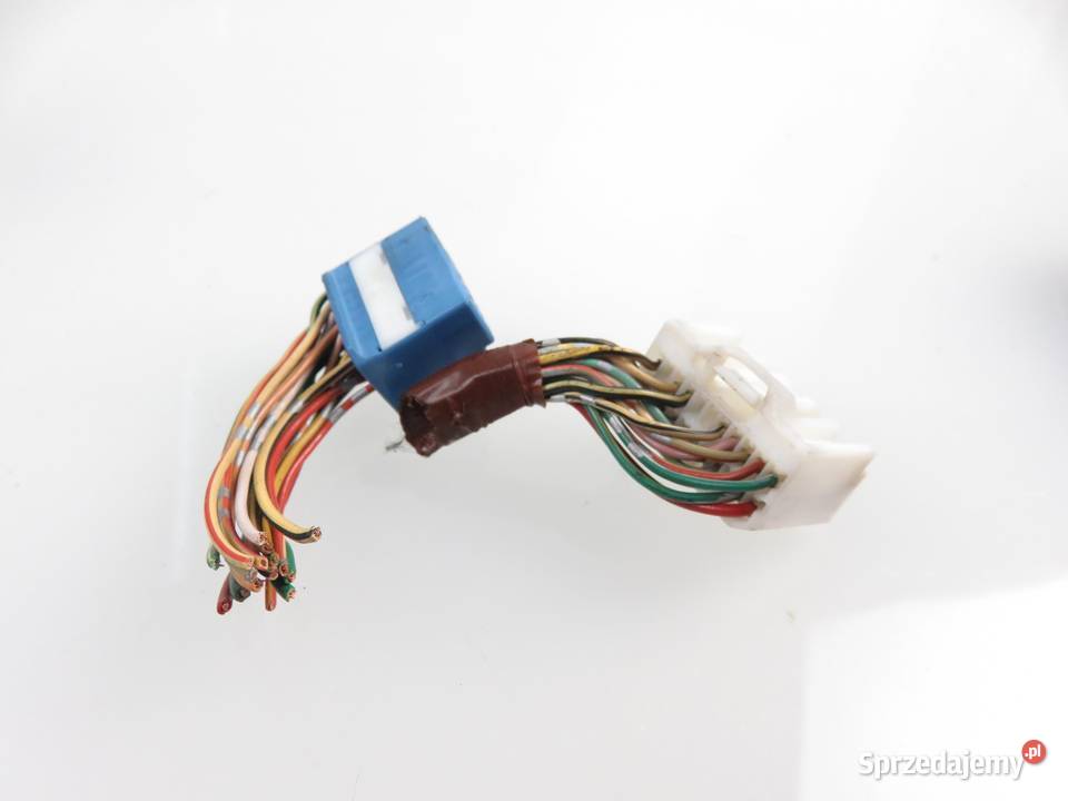 LICZNIK TOYOTA AVENSIS II T25 20 D4D 8380005630H