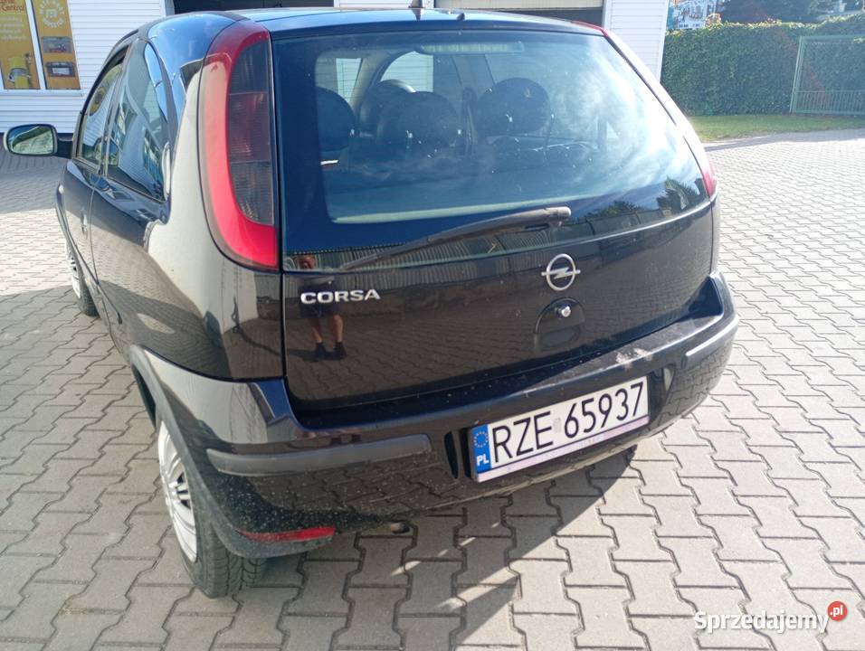 Opel Corsa C 10 benzyna 2004 Hatchback sprzedam
