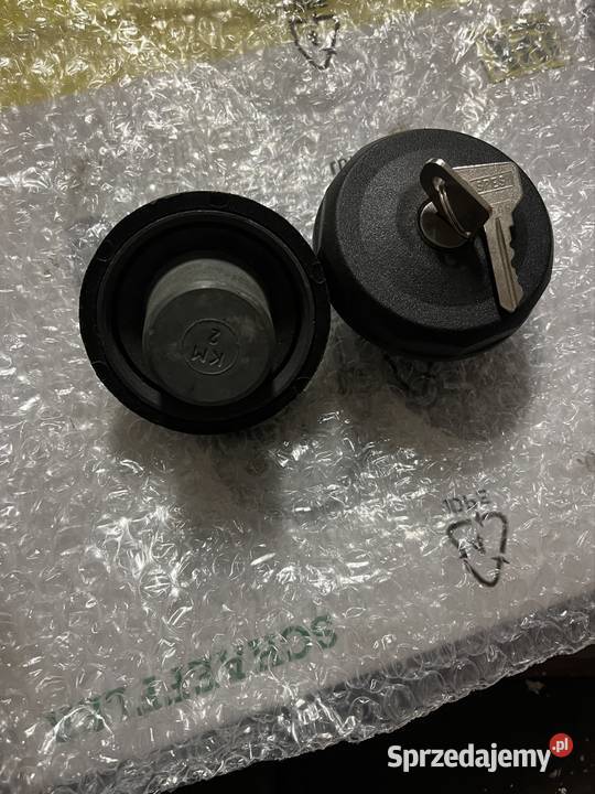 Korek wlewu paliwa Fiat 126p nowy 2 klucze Łódź